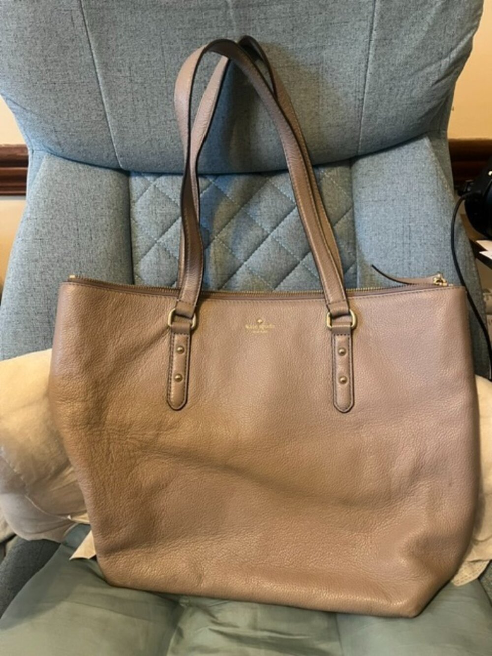 Nice Kate Spade Medium Sized Gray Leather Shoulder Bag